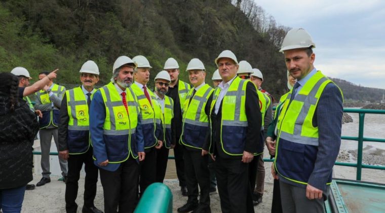 İL BAŞKANLARINI MİSAFİR EDİP ÇALIŞMALARI YERİNDE ANLATTI