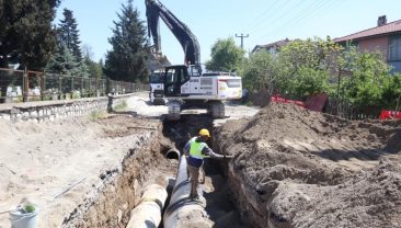 40 YILLIK İÇME SUYU ŞEBEKESİ YENİLENİYOR