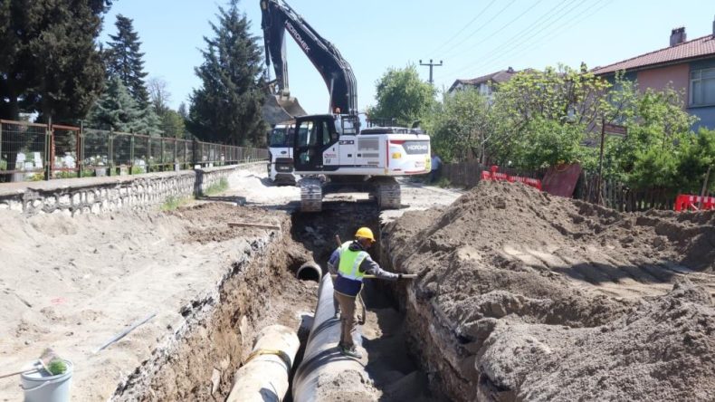 40 YILLIK İÇME SUYU ŞEBEKESİ YENİLENİYOR