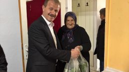 BELEDİYEDEN İLÇE HALKINA FİDE DESTEĞİ