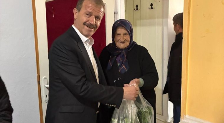 BELEDİYEDEN İLÇE HALKINA FİDE DESTEĞİ