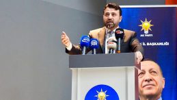 “AK PARTİ’DE ESKİ OLMAZ, BAYRAK YARIŞI OLUR”
