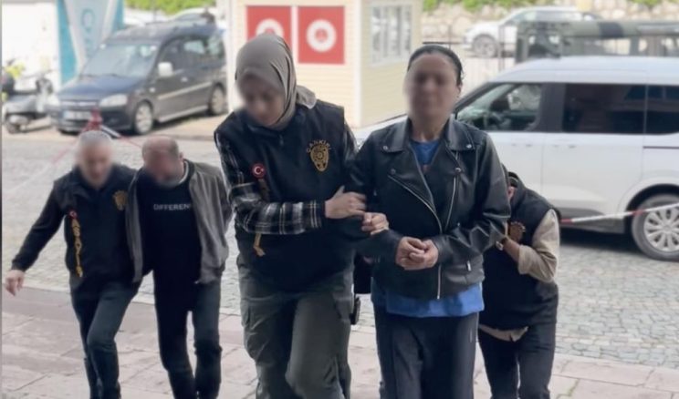 MASAJ SALONU ADI ALTINDA FUHUŞ