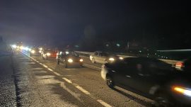 KEMİKLİ’DE TRAFİK DURMA NOKTASINA GELDİ