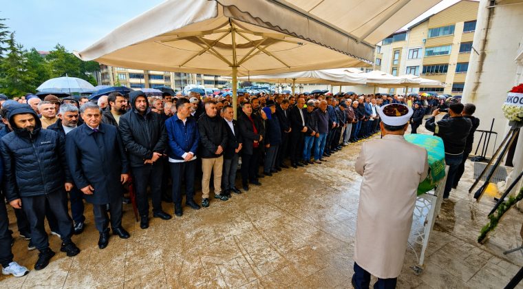 SAFRANBOLU BİR DEĞERİNİ DAHA SON YOLCULUĞUNA UĞURLADI