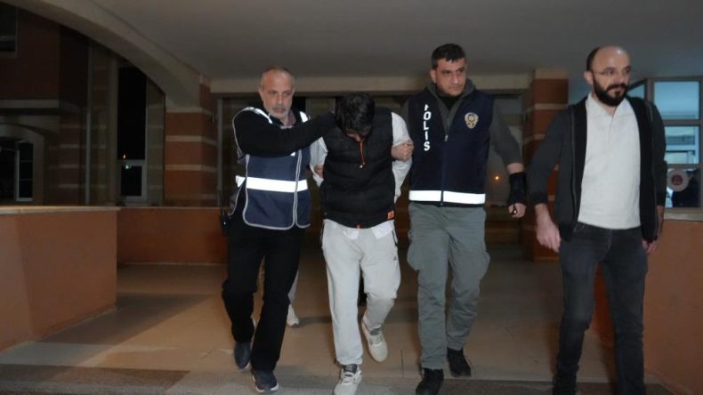 GÜNLERCE ÖLDÜRDÜĞÜ EŞİNİN CESEDİYLE YAŞAMIŞ!